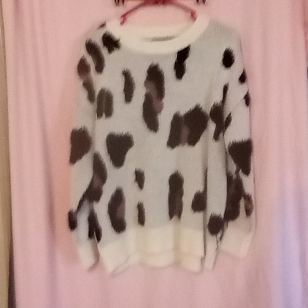 Women's sweater
